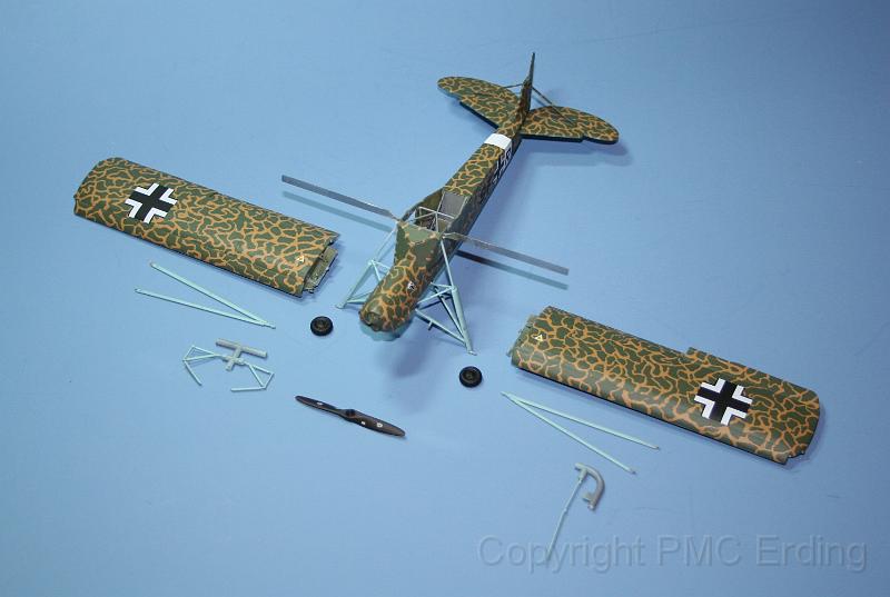 Fieseler Fi 156 Storch Tamiya 1-48 Hellinger Othmar 01.JPG